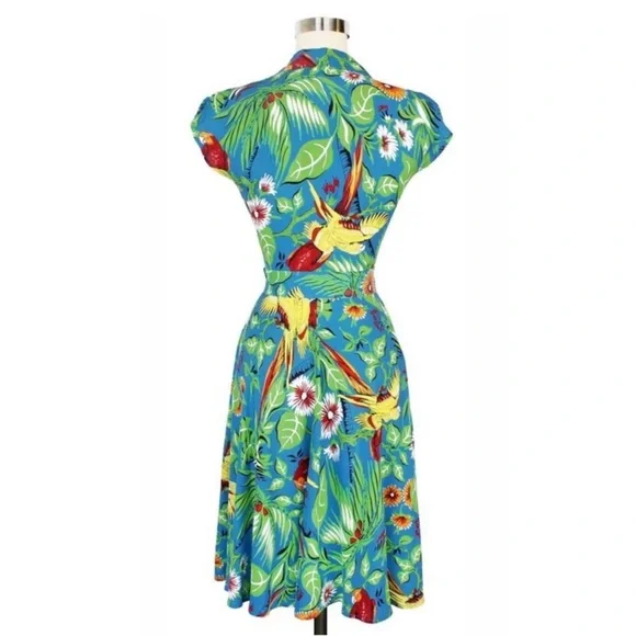 30s Sport Dress in Jungle Parrots - Picture 2 of 6
